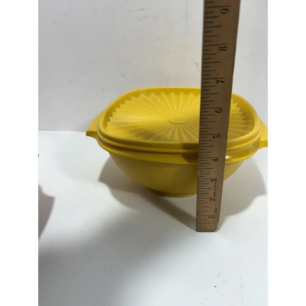 Set Of 2 Tupperware Servalier Bowl Yellow 9” W/ Lid: 837-4, Orange 8” Lid 839-16